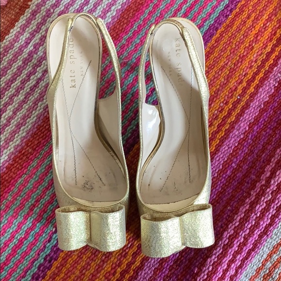 Kate Spade Gold Heels With Bow! - Picture 4 of 4
